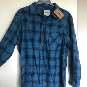 BRAND NEW Northeast Classic Lightweight Flannel